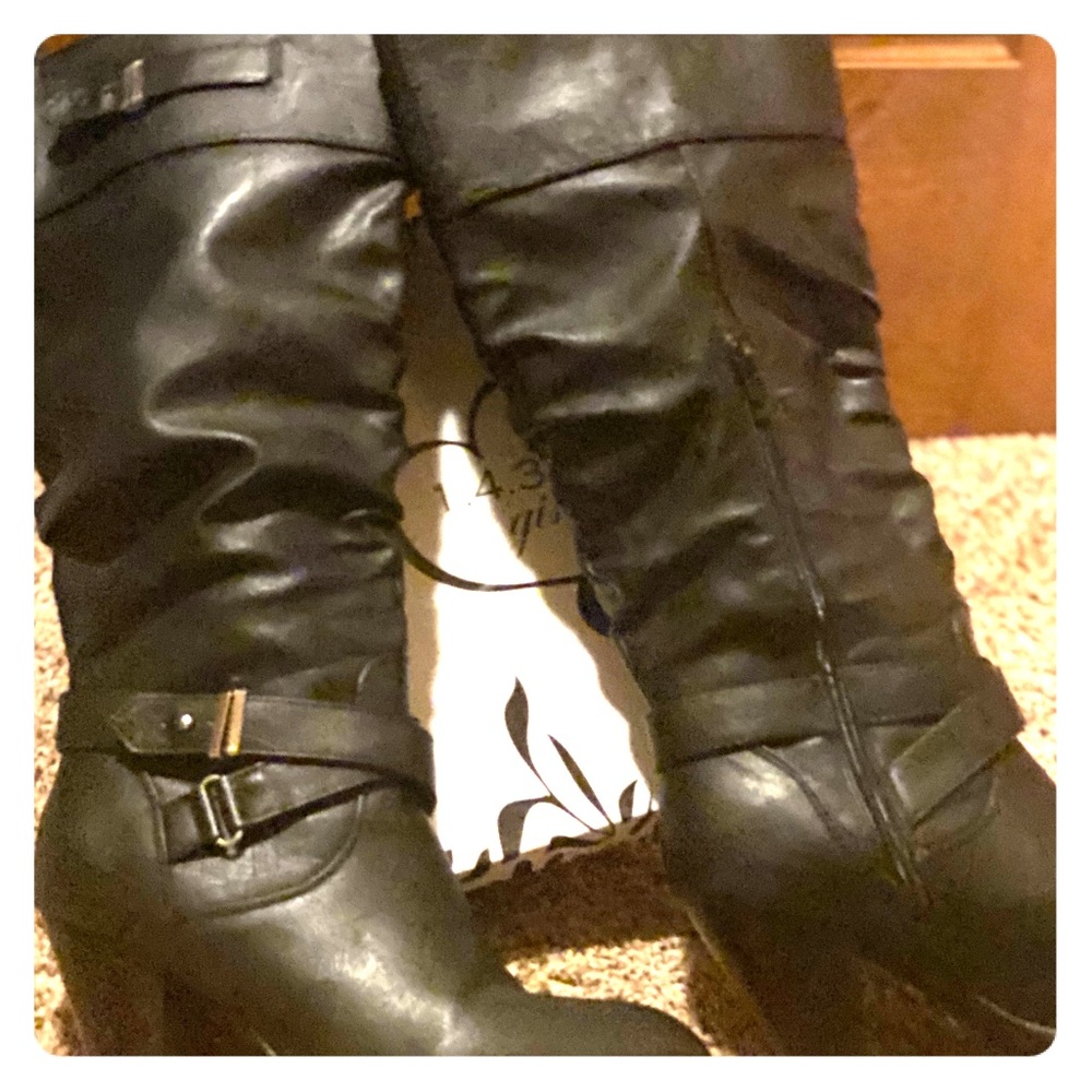 1 •4 • 3 girl heeled boot